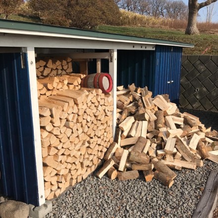 B95932DE-CC50-439C-993A-98B06874AF7B